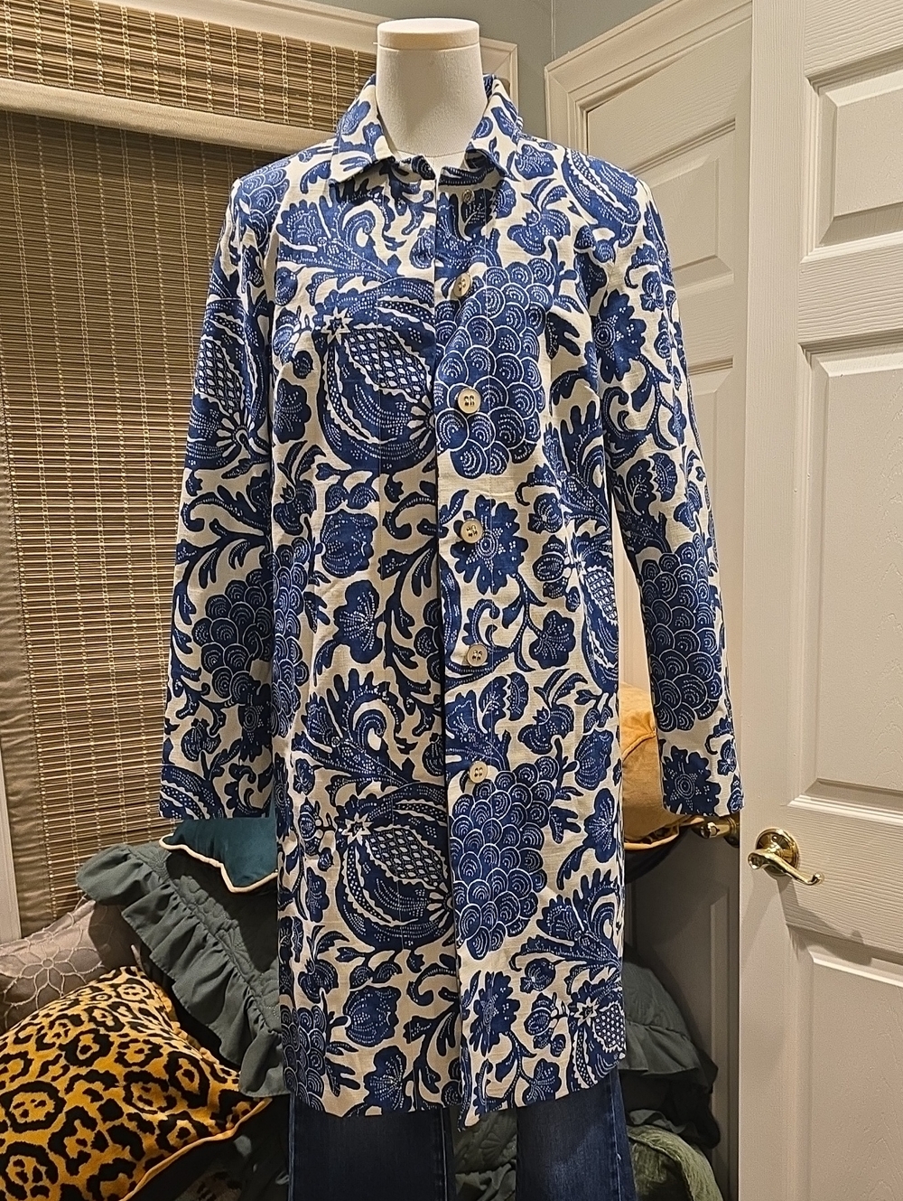 J. McLaughlin Indigo Vineyard Lightweight Coat - Blue and White Details